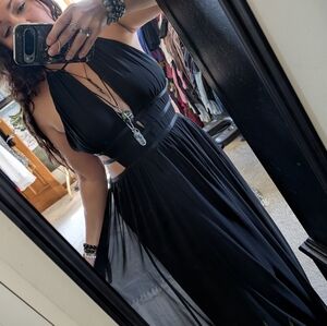 Express long gorgeous maxi dress!